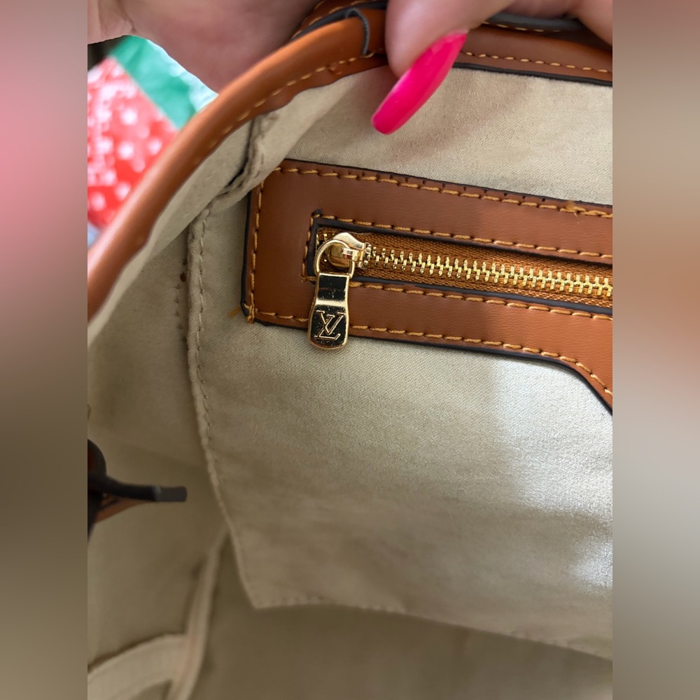 Fashion Soft Leather Trendyol Neverfull Cream & Brown Leather Tote with Pouch - Picture 6 of 15